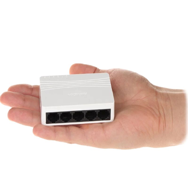 Switch Hikvision DS-3E0105D-O 5 Puertos Fast Ethernet 10/100 Mbps